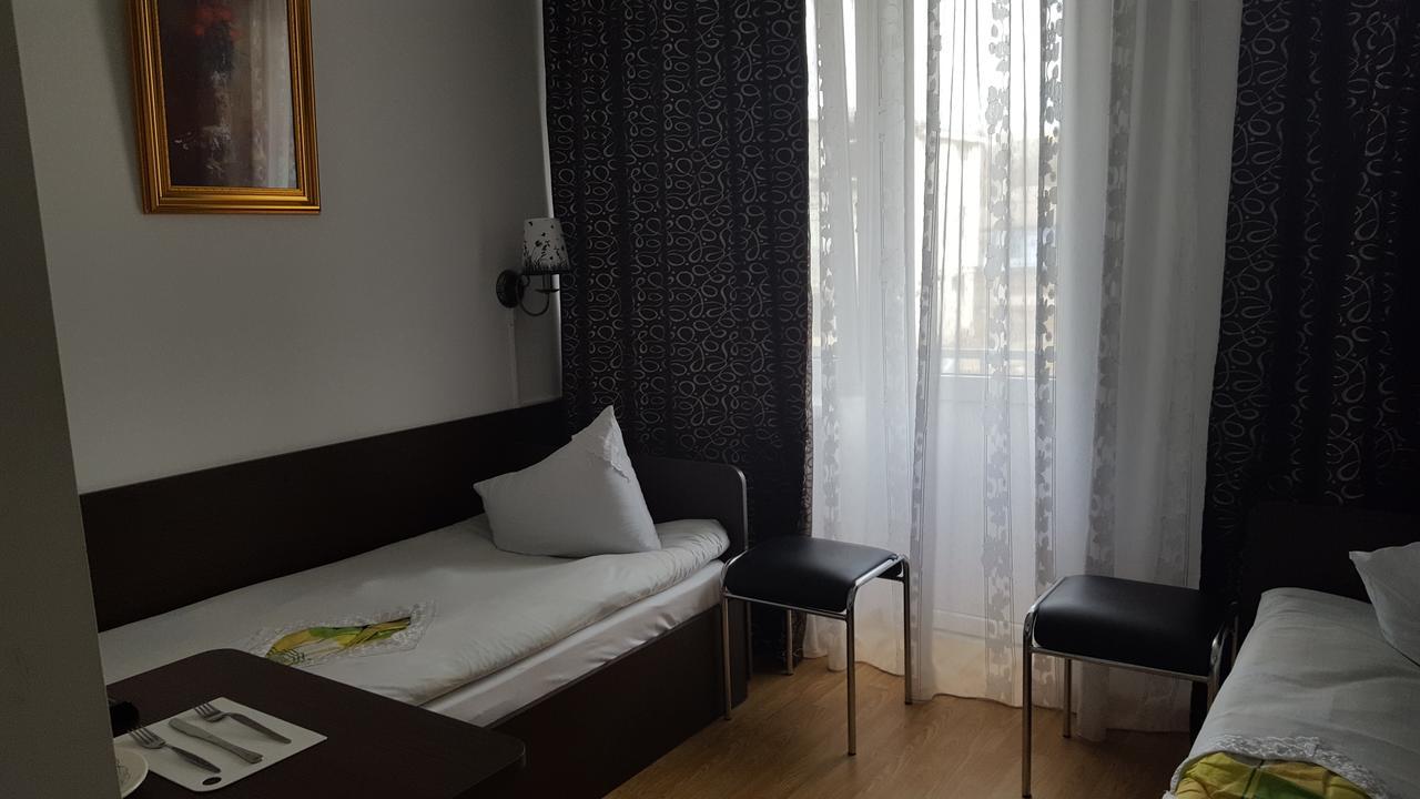 Hotel Confort Drochia Extérieur photo