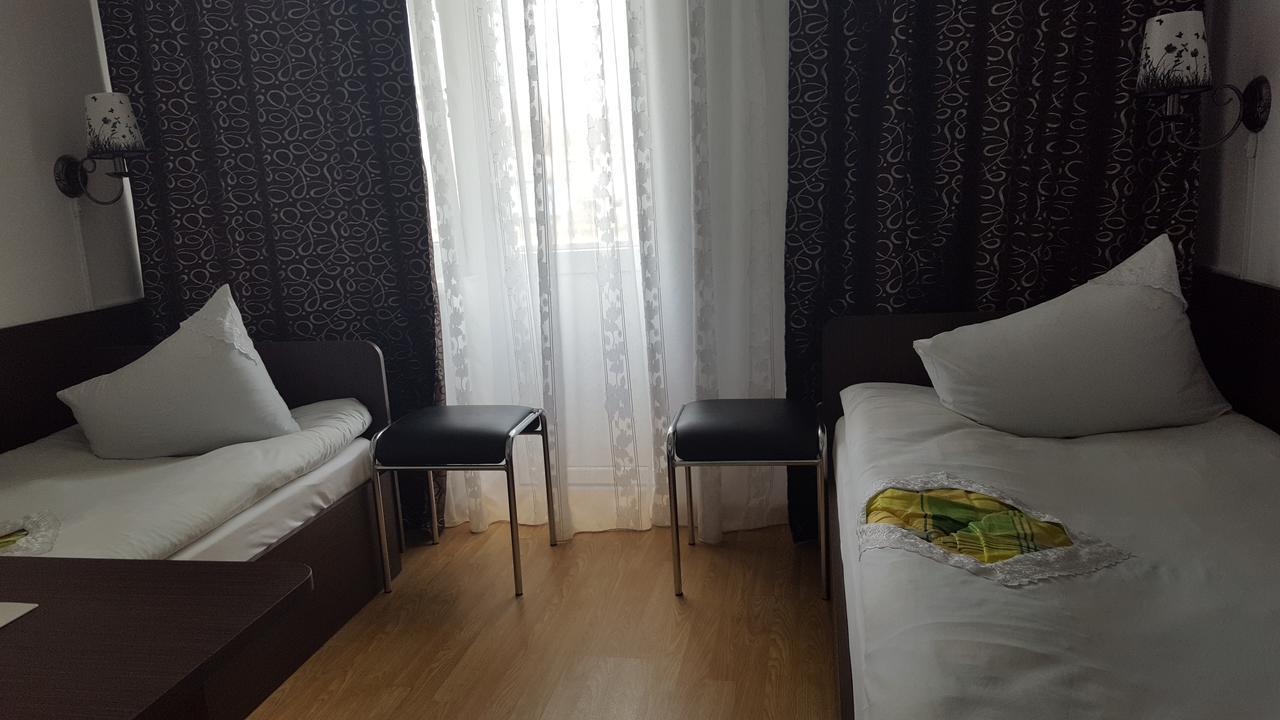 Hotel Confort Drochia Extérieur photo